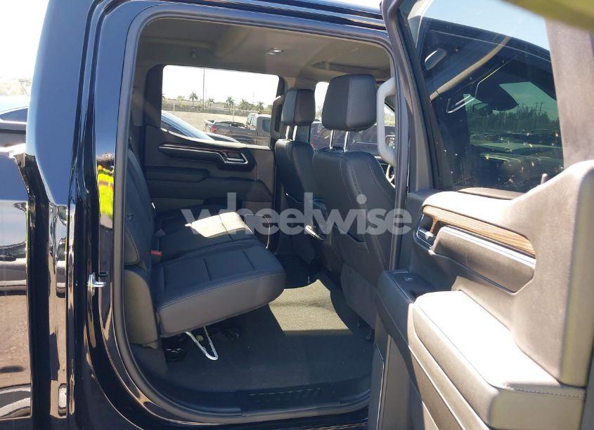 Photo 8 of 2024 Chevrolet Silverado 1500 4WD SHORT BED RST (VIN 1GCUDEEL5RZ292632)