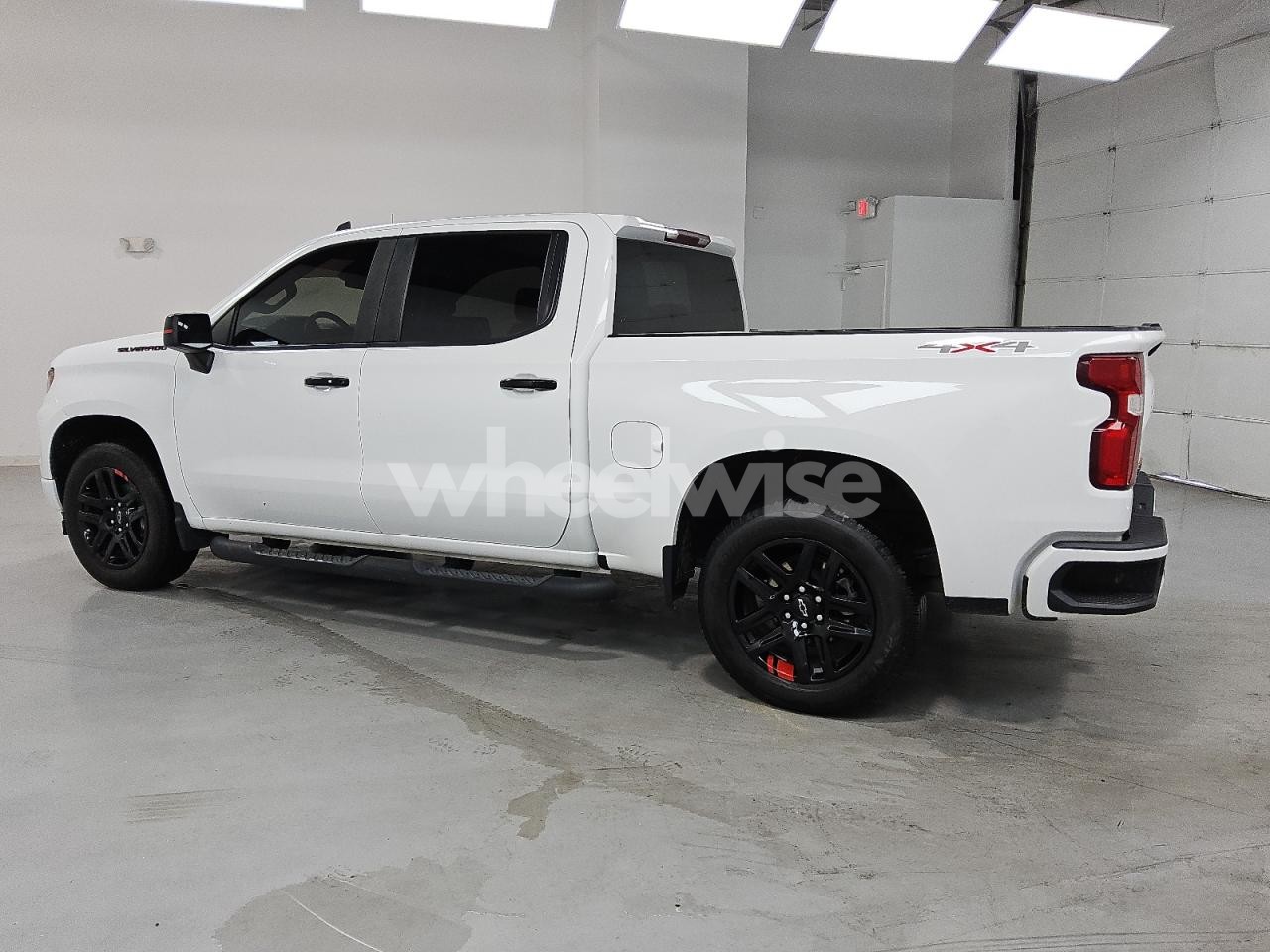 Photo 2 of 2023 CHEVROLET SILVERADO K1500 RST (VIN 1GCUDEEL8PZ124951)
