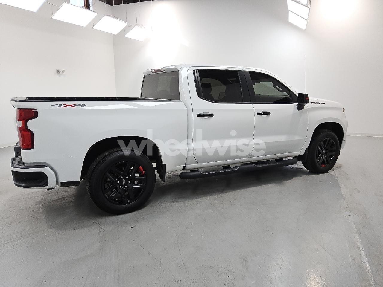 Photo 3 of 2023 CHEVROLET SILVERADO K1500 RST (VIN 1GCUDEEL8PZ124951)