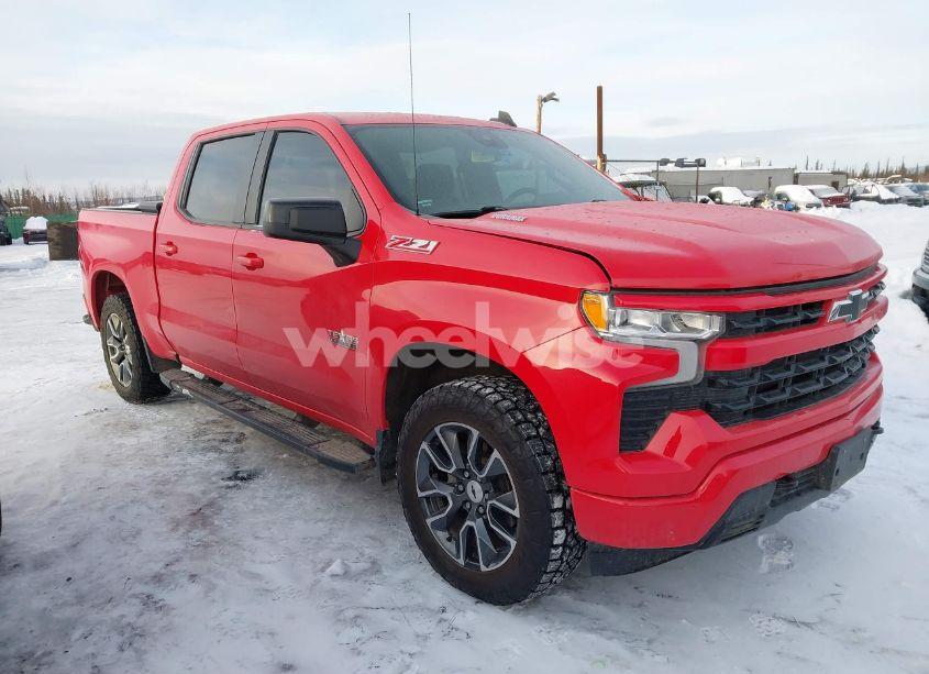 2022 Chevrolet Silverado 1500 4WD SHORT BED RST (VIN 1GCUDEET7NZ608848) main photo