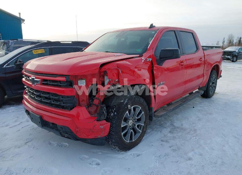Photo 2 of 2022 Chevrolet Silverado 1500 4WD SHORT BED RST (VIN 1GCUDEET7NZ608848)