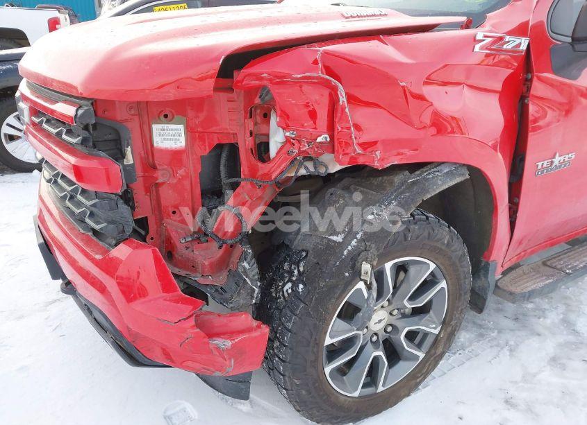 Photo 6 of 2022 Chevrolet Silverado 1500 4WD SHORT BED RST (VIN 1GCUDEET7NZ608848)