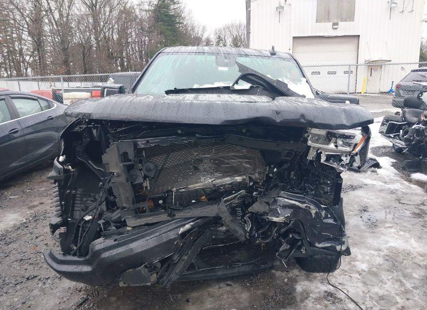 Photo 6 of 2022 Chevrolet Silverado 1500 4WD SHORT BED RST (VIN 1GCUDEET9NZ518004)