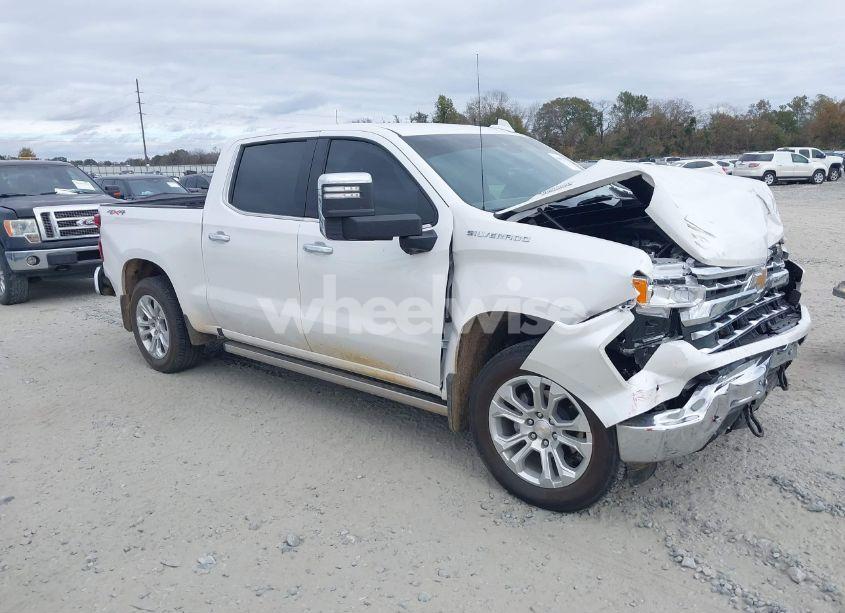 2024 Chevrolet Silverado 1500 4WD SHORT BED LTZ (VIN 1GCUDGE84RZ221297) main photo