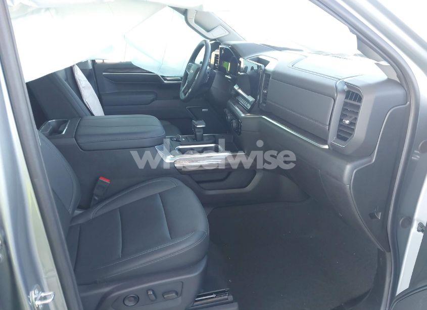 Photo 5 of 2024 Chevrolet Silverado 1500 4WD SHORT BED LTZ (VIN 1GCUDGED0RZ335858)