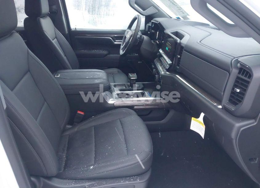 Photo 5 of 2024 Chevrolet Silverado 1500 4WD SHORT BED LTZ (VIN 1GCUDGED0RZ401759)