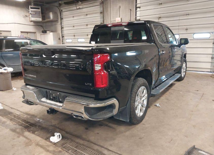 Photo 4 of 2024 Chevrolet Silverado 1500 4WD SHORT BED LTZ (VIN 1GCUDGED2RZ137377)