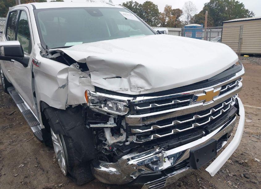 Photo 6 of 2023 Chevrolet Silverado 1500 4WD SHORT BED LTZ (VIN 1GCUDGED6PZ188622)