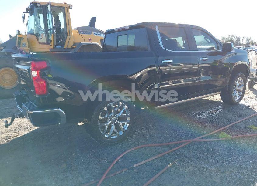 Photo 4 of 2022 Chevrolet Silverado 1500 4WD SHORT BED LTZ (VIN 1GCUDGEL7NZ502606)