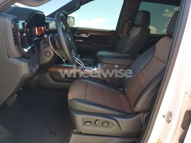 Photo 10 of 2024 CHEVROLET SILVERADO K1500 HIGH COUNTRY (VIN 1GCUDJE81RZ185839)