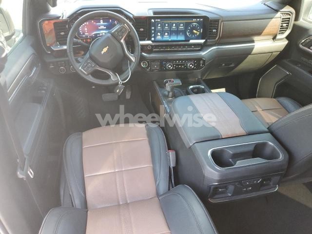 Photo 2 of 2024 CHEVROLET SILVERADO K1500 HIGH COUNTRY (VIN 1GCUDJE81RZ185839)