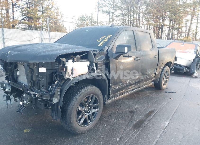 Photo 2 of 2024 Chevrolet Silverado 1500 4WD SHORT BED HIGH COUNTRY (VIN 1GCUDJEDXRZ394557)