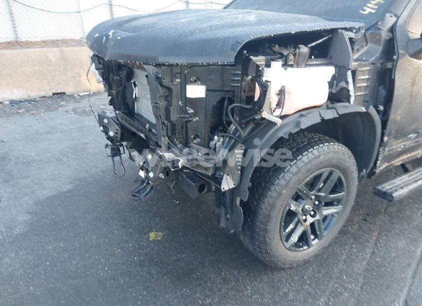 Photo 6 of 2024 Chevrolet Silverado 1500 4WD SHORT BED HIGH COUNTRY (VIN 1GCUDJEDXRZ394557)