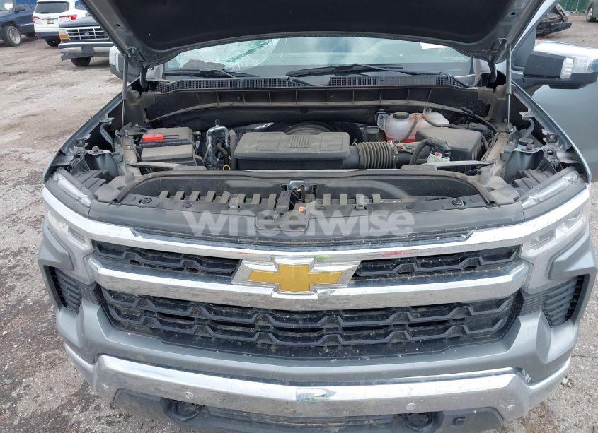 Photo 10 of 2025 Chevrolet Silverado 1500 4WD STANDARD BED LT (VIN 1GCUKDED0SZ216878)