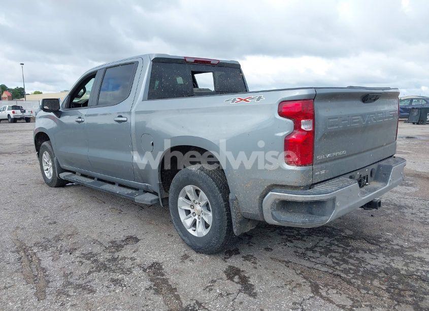 Photo 3 of 2025 Chevrolet Silverado 1500 4WD STANDARD BED LT (VIN 1GCUKDED0SZ216878)