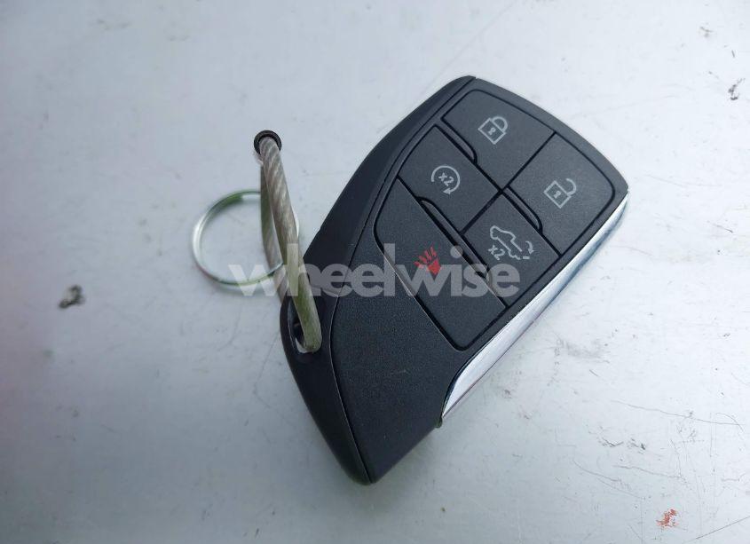 Photo 11 of 2025 Chevrolet Silverado 1500 4WD STANDARD BED LT (VIN 1GCUKDED6SZ109138)