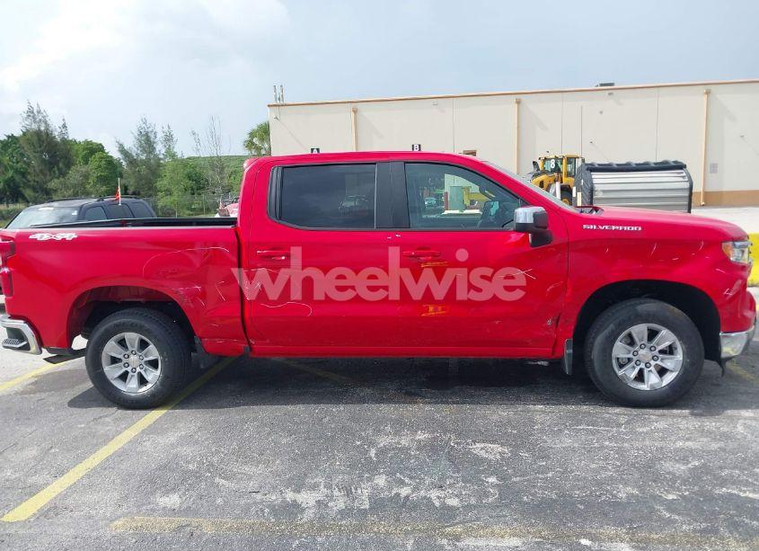 Photo 13 of 2025 Chevrolet Silverado 1500 4WD STANDARD BED LT (VIN 1GCUKDED6SZ109138)