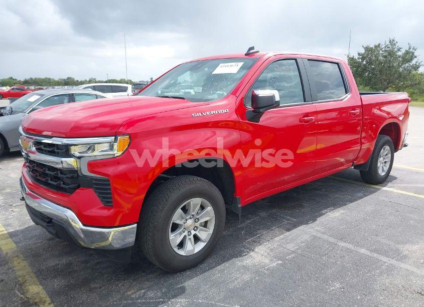 Photo 2 of 2025 Chevrolet Silverado 1500 4WD STANDARD BED LT (VIN 1GCUKDED6SZ109138)