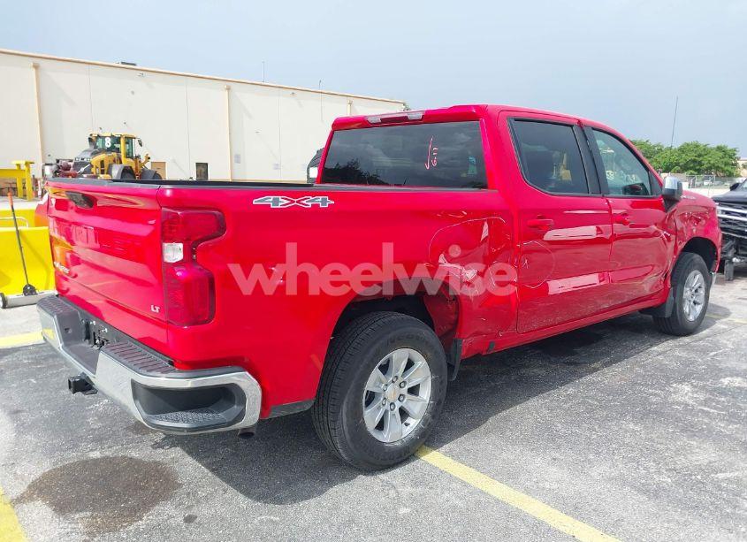 Photo 4 of 2025 Chevrolet Silverado 1500 4WD STANDARD BED LT (VIN 1GCUKDED6SZ109138)