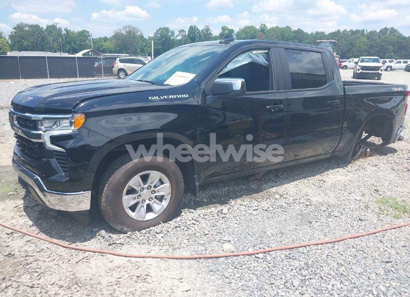 Photo 2 of 2025 Chevrolet Silverado 1500 4WD STANDARD BED LT (VIN 1GCUKDED8SZ131111)