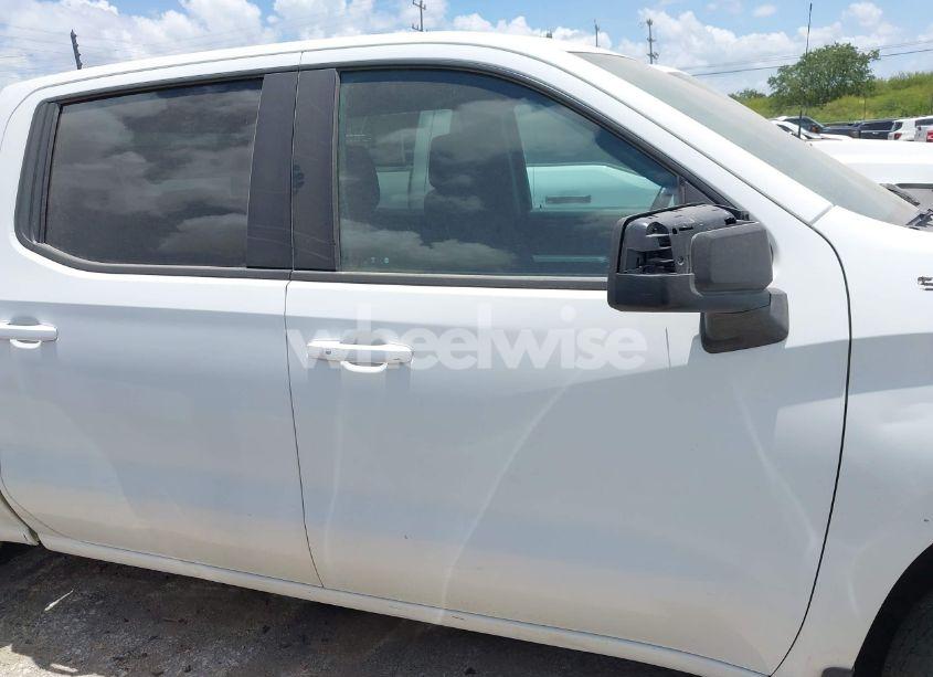 Photo 12 of 2025 Chevrolet Silverado 1500 4WD STANDARD BED LT (VIN 1GCUKDEDXSZ131563)