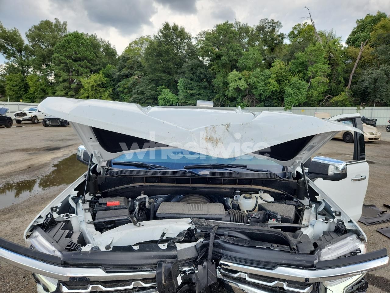 Photo 11 of 2025 CHEVROLET SILVERADO K1500 LTZ (VIN 1GCUKGEL1SZ177890)