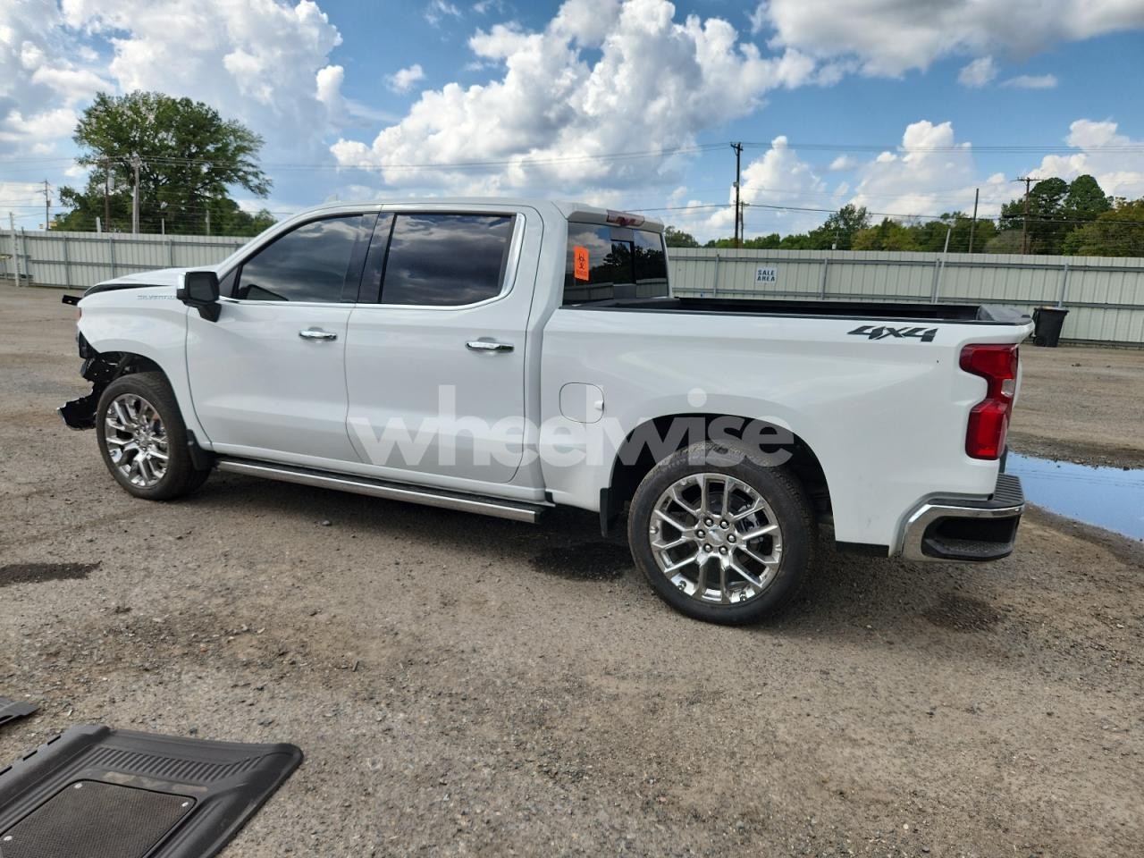 Photo 2 of 2025 CHEVROLET SILVERADO K1500 LTZ (VIN 1GCUKGEL1SZ177890)