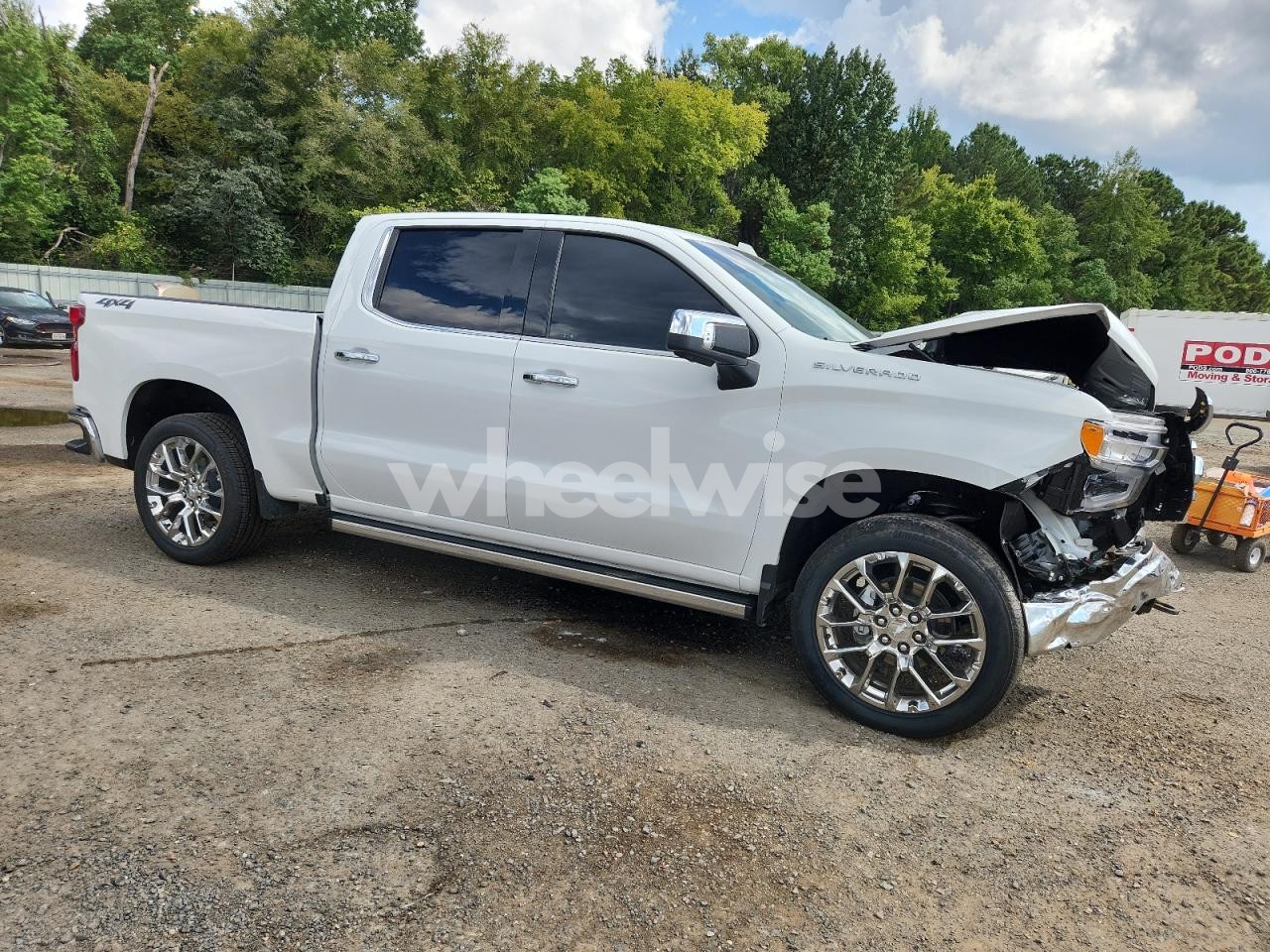 Photo 4 of 2025 CHEVROLET SILVERADO K1500 LTZ (VIN 1GCUKGEL1SZ177890)