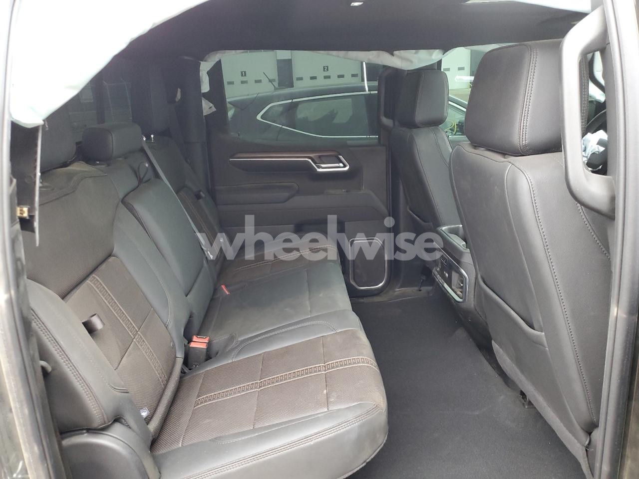 Photo 10 of 2025 CHEVROLET SILVERADO K1500 HIGH COUNTRY (VIN 1GCUKJE82SZ173730)