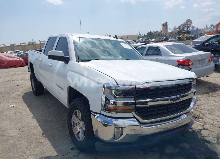 2016 Chevrolet Silverado 1500 1LT (VIN 1GCUKREC1GF145767) main photo