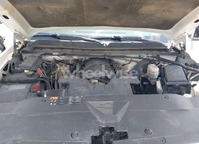 Photo 10 of 2016 Chevrolet Silverado 1500 1LT (VIN 1GCUKREC1GF145767)