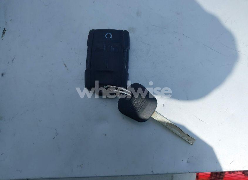 Photo 11 of 2016 Chevrolet Silverado 1500 1LT (VIN 1GCUKREC1GF145767)