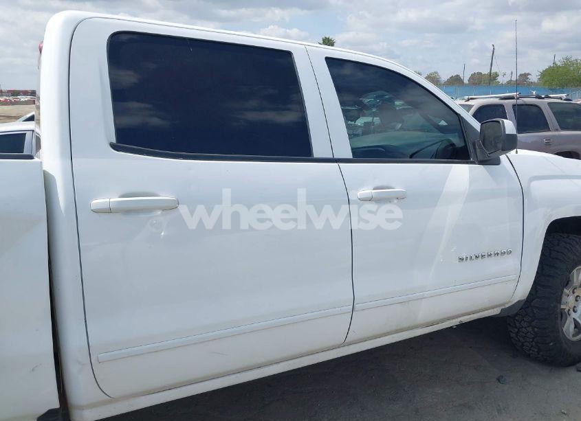 Photo 13 of 2016 Chevrolet Silverado 1500 1LT (VIN 1GCUKREC1GF145767)