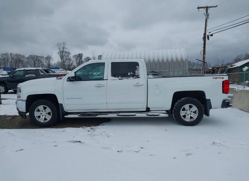 Photo 14 of 2016 Chevrolet Silverado 1500 1LT (VIN 1GCUKREC2GF209136)