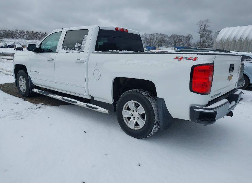 Photo 3 of 2016 Chevrolet Silverado 1500 1LT (VIN 1GCUKREC2GF209136)