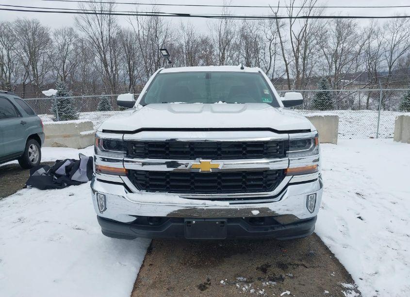 Photo 6 of 2016 Chevrolet Silverado 1500 1LT (VIN 1GCUKREC2GF209136)