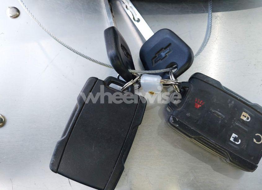 Photo 11 of 2016 Chevrolet Silverado 1500 1LT (VIN 1GCUKREC4GF167939)