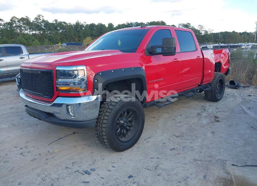 Photo 2 of 2017 Chevrolet Silverado 1500 1LT (VIN 1GCUKREC4HF147045)