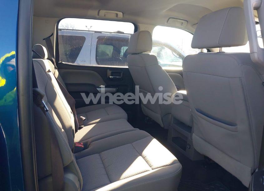 Photo 8 of 2017 Chevrolet Silverado 1500 1LT (VIN 1GCUKREC4HF196732)