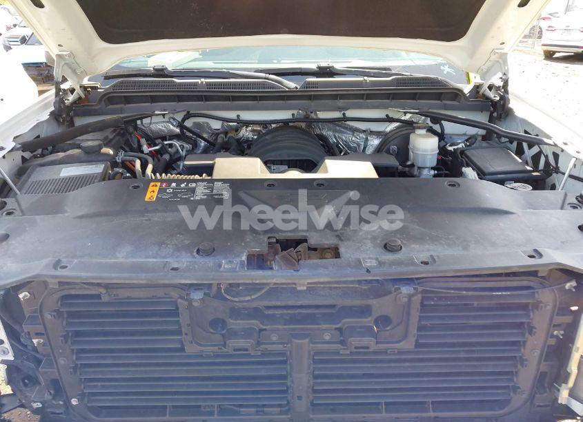 Photo 10 of 2018 Chevrolet Silverado 1500 1LT (VIN 1GCUKREC4JF202440)