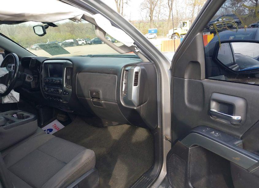 Photo 5 of 2017 Chevrolet Silverado 1500 1LT (VIN 1GCUKREC5HF155459)