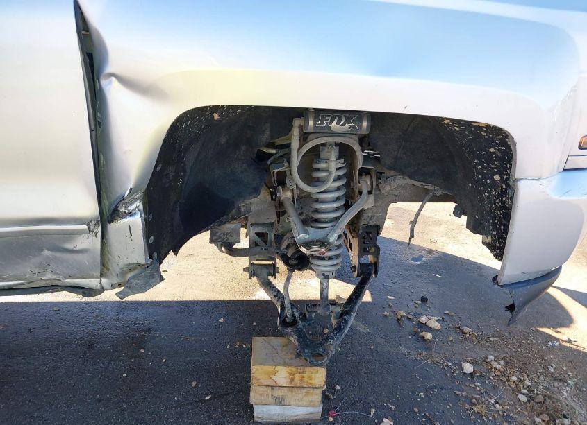 Photo 17 of 2018 Chevrolet Silverado 1500 1LT (VIN 1GCUKREC6JF174110)