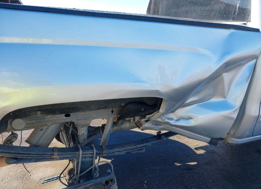 Photo 6 of 2018 Chevrolet Silverado 1500 1LT (VIN 1GCUKREC6JF174110)