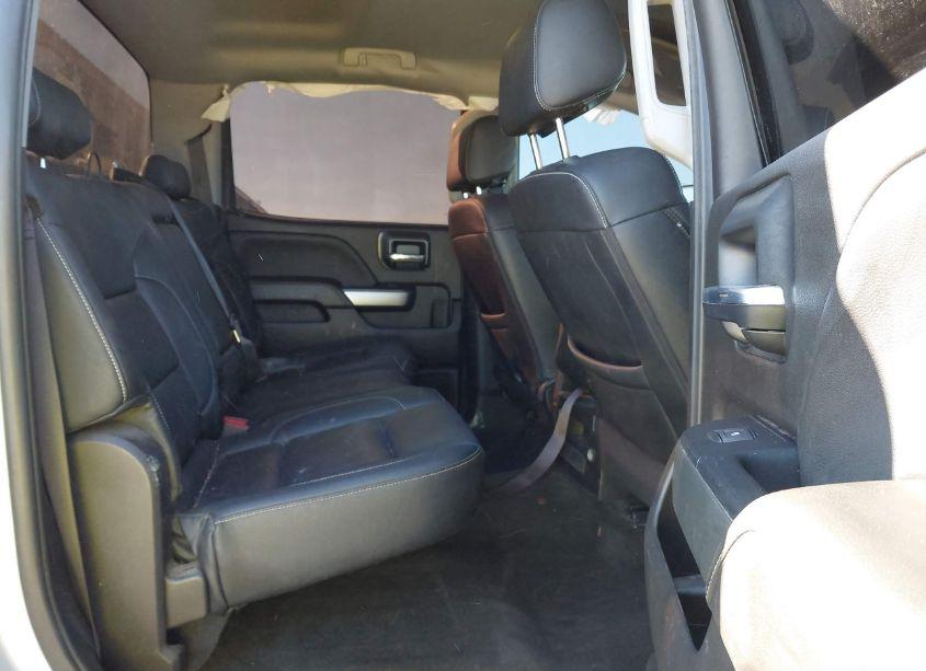 Photo 8 of 2018 Chevrolet Silverado 1500 1LT (VIN 1GCUKREC6JF174110)