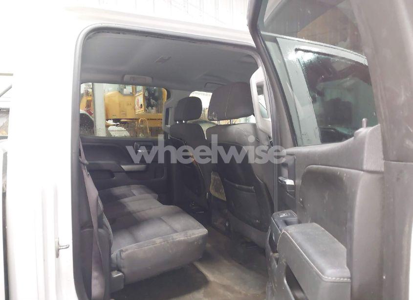 Photo 8 of 2015 Chevrolet Silverado 1500 1LT (VIN 1GCUKREC7FF199931)