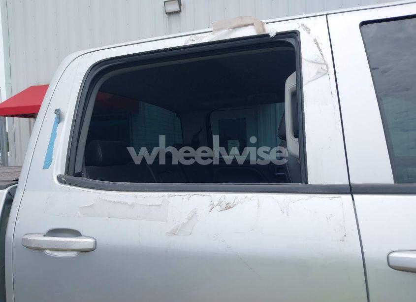 Photo 17 of 2015 Chevrolet Silverado 1500 1LT (VIN 1GCUKREC7FF202620)