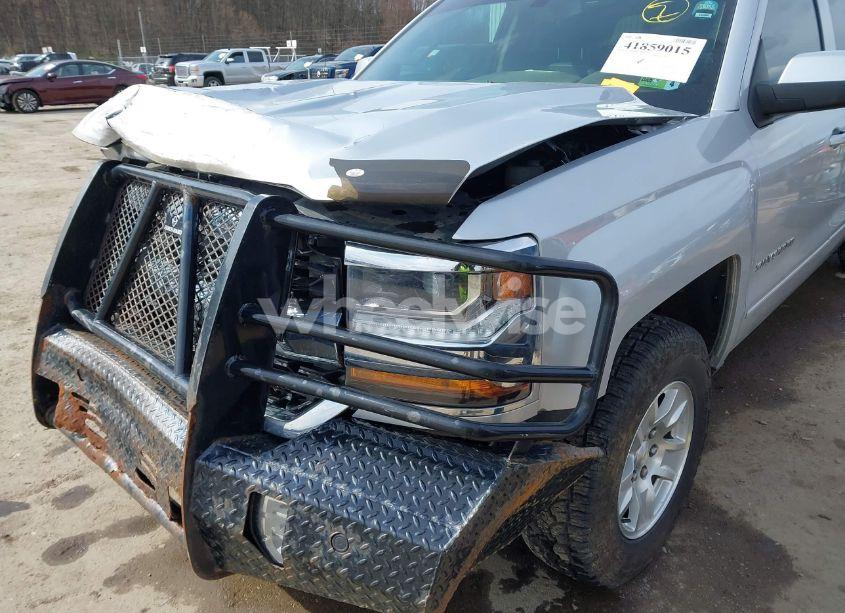 Photo 18 of 2016 Chevrolet Silverado 1500 1LT (VIN 1GCUKREC9GF229979)