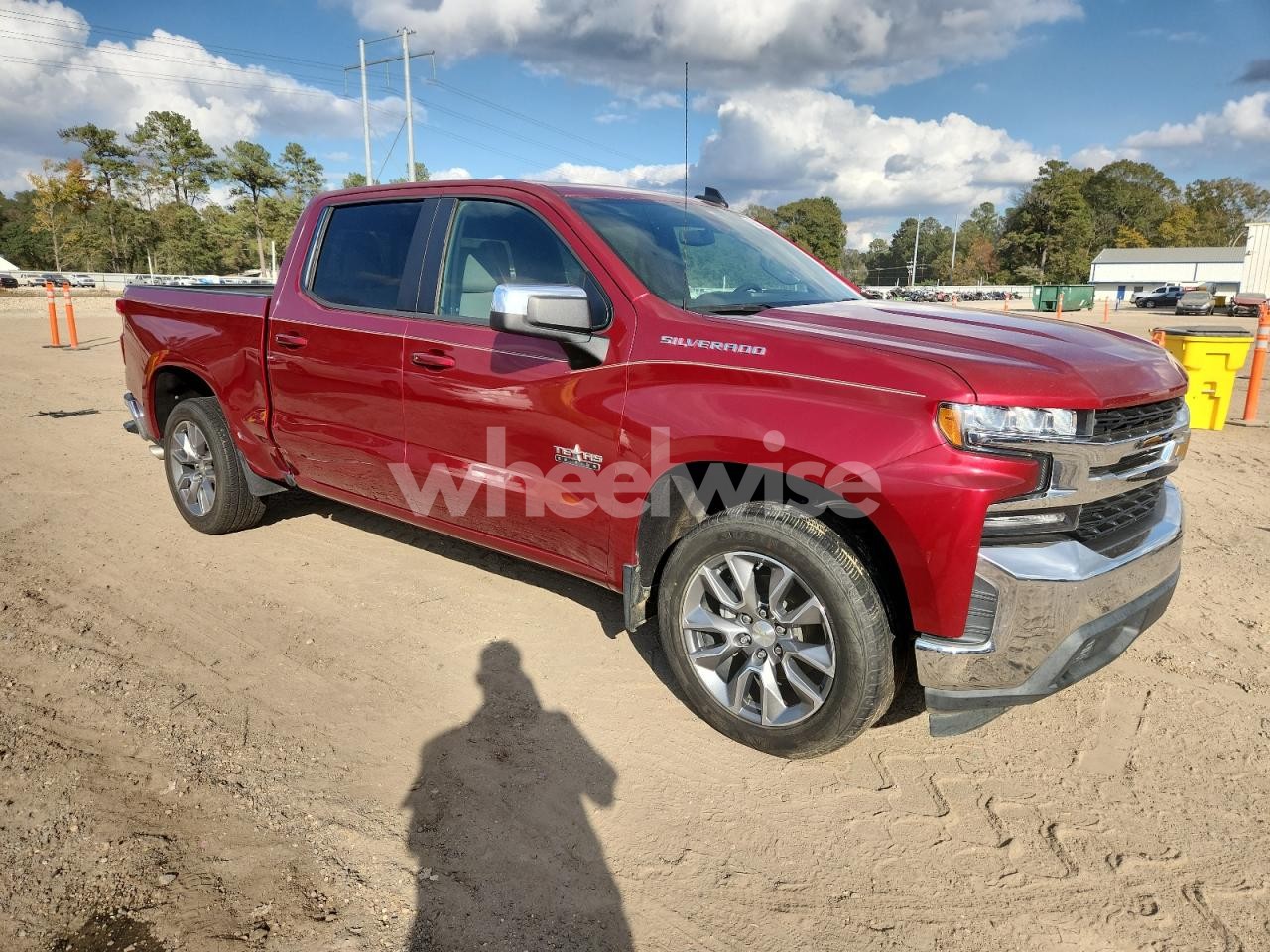 Photo 4 of 2019 CHEVROLET SILVERADO C1500 LT (VIN 1GCUWCED0KZ117623)