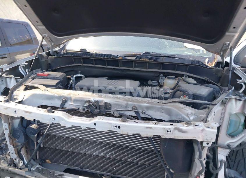 Photo 10 of 2019 Chevrolet Silverado 1500 LT (VIN 1GCUWCED6KZ173369)