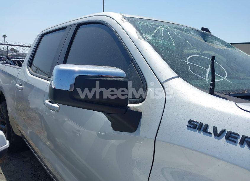 Photo 13 of 2019 Chevrolet Silverado 1500 LT (VIN 1GCUWCED6KZ173369)